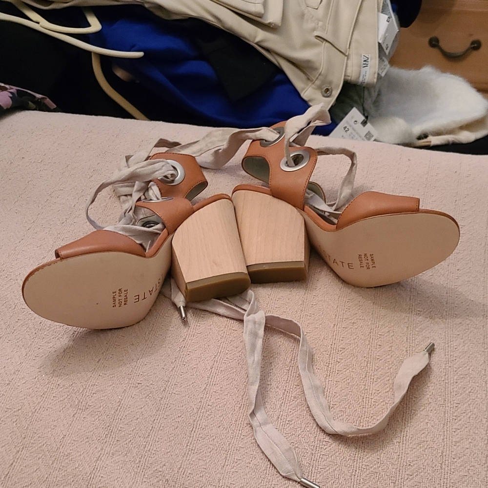 New Shoes - Picture 2 of 6
